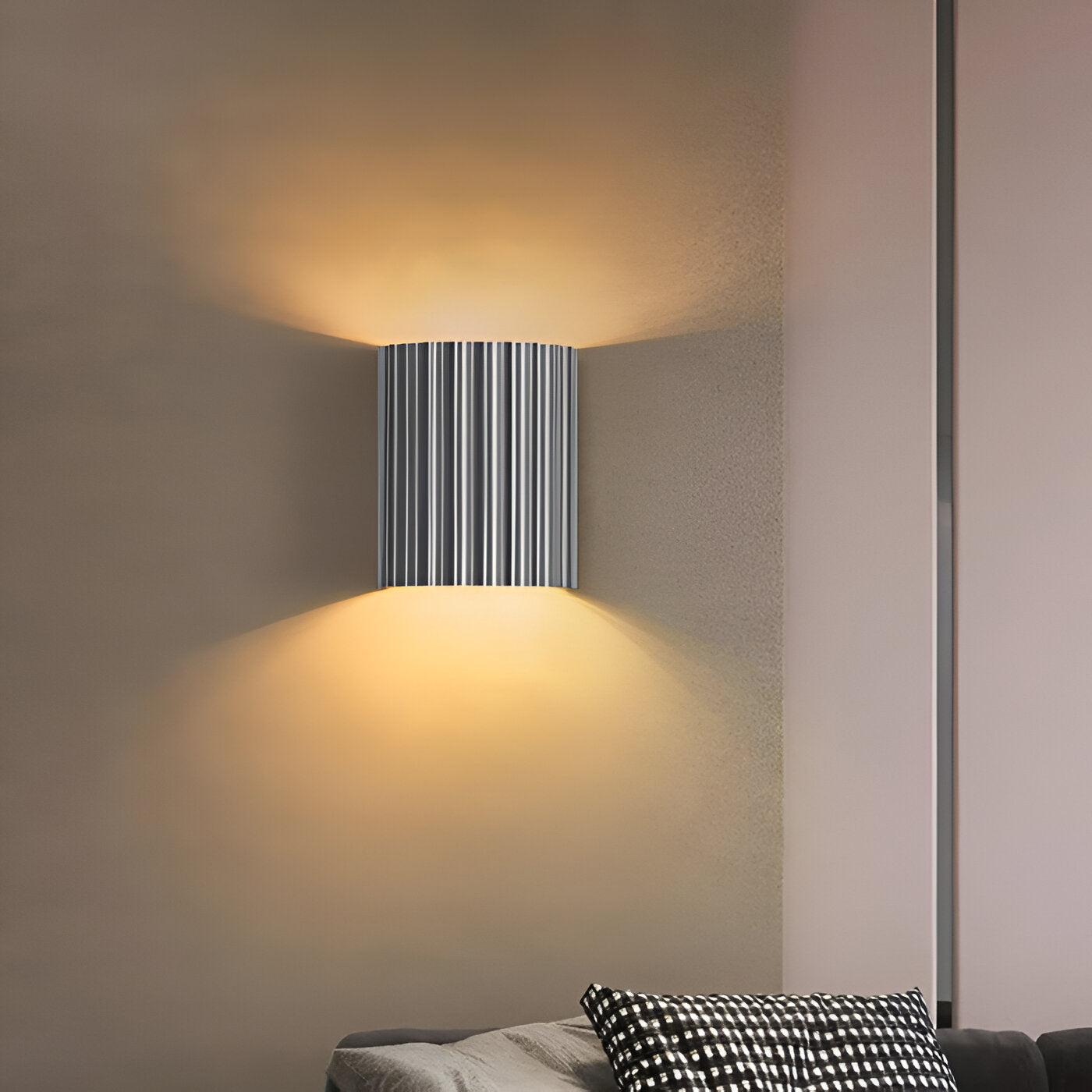 Nordic Resin Plaster Shade Wall Light With Up And Down Glow