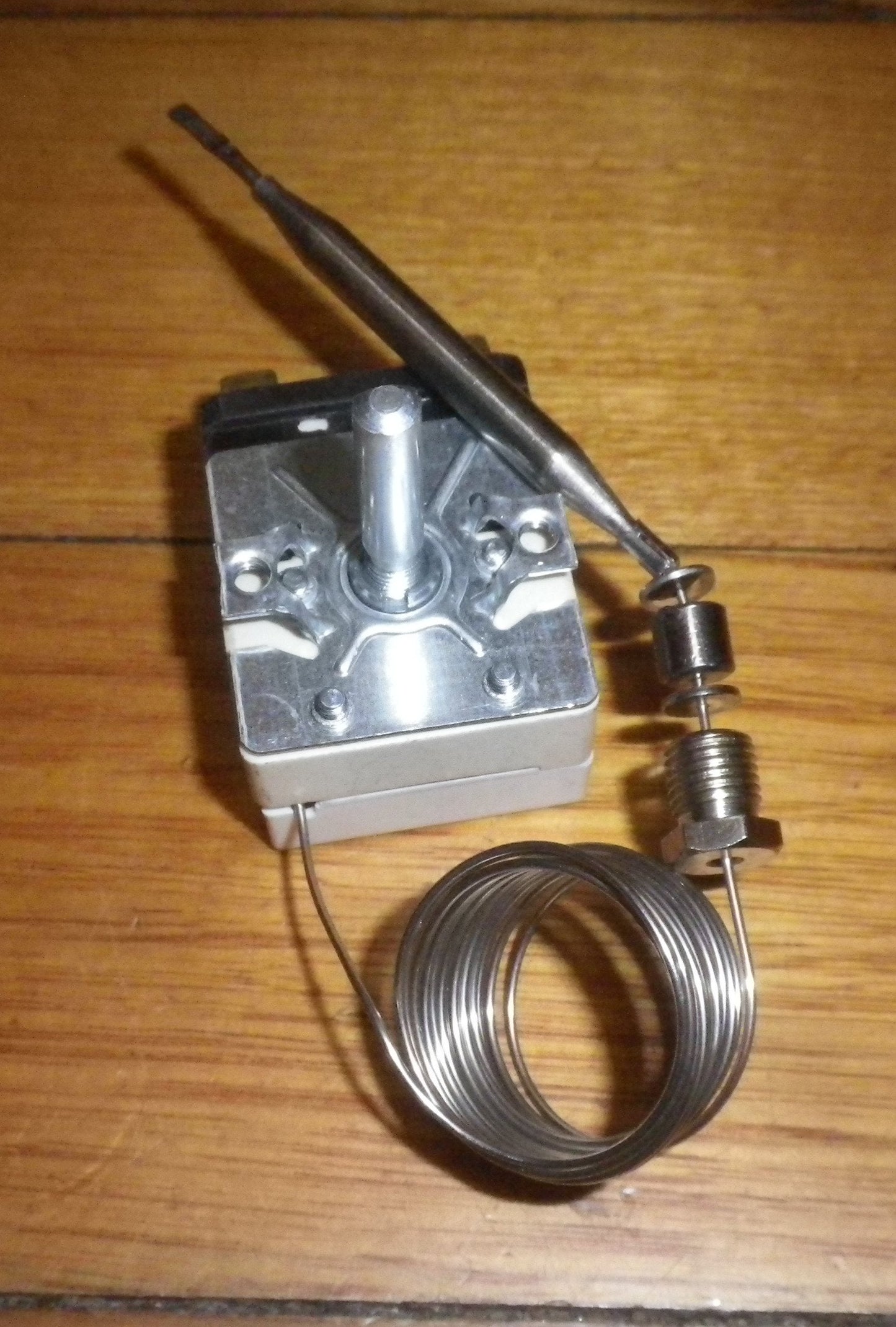 Ego Deep Oil Fryer Thermostat 60-200 degC with Gland - Part No. 55.13034.040