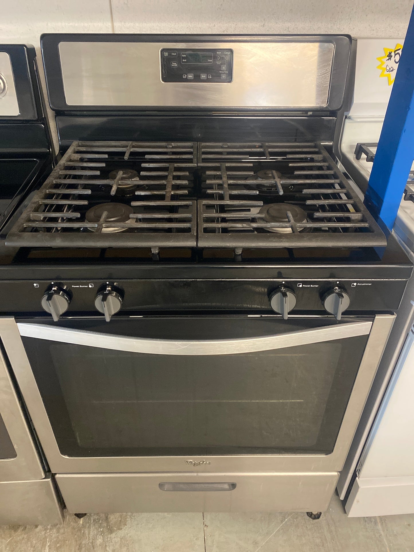Whirlpool 4-burner Natural Gas Range