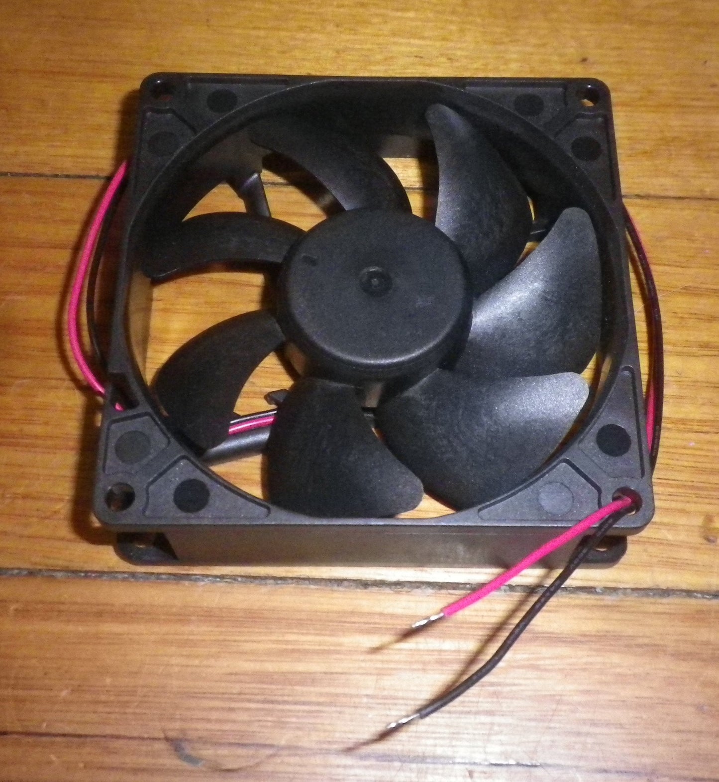 Sunon 92mm Case, Power Supply Cooling Fan Part # FAN9225-12-301