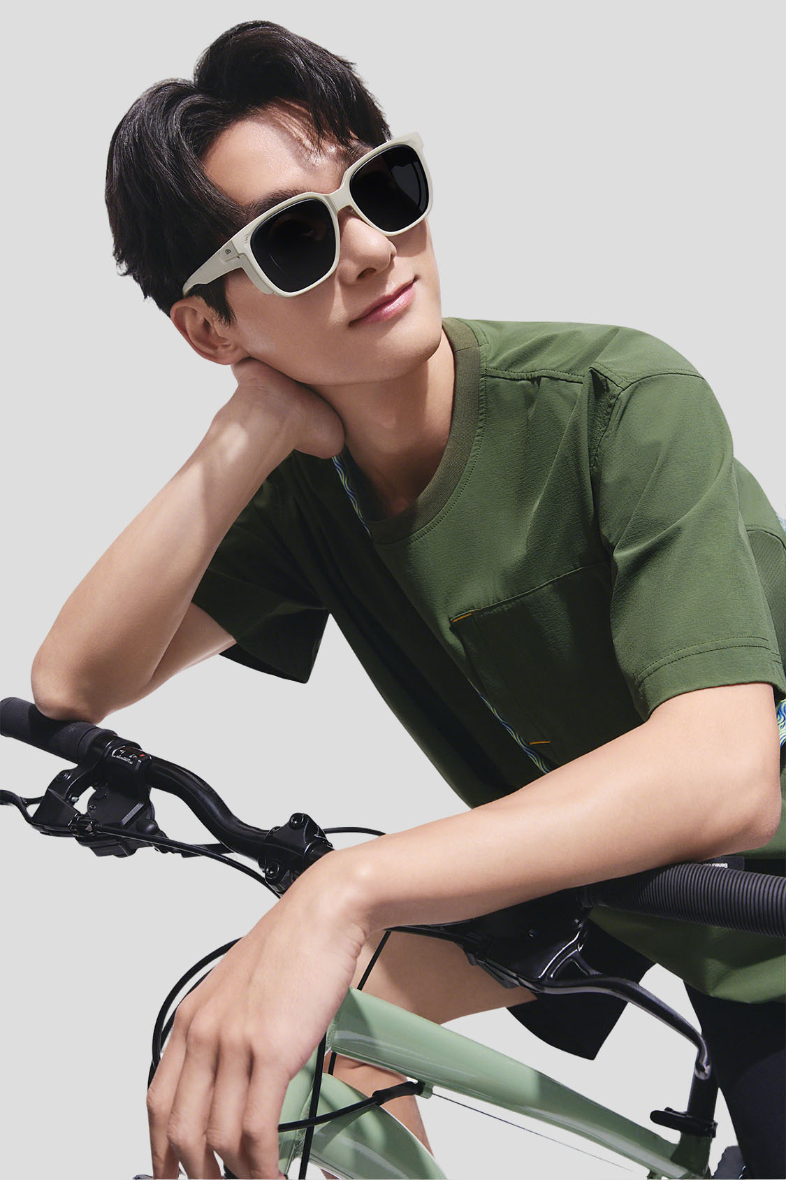 Square Frame Prescription Fit-Over Sunglasses UV 400 FD001