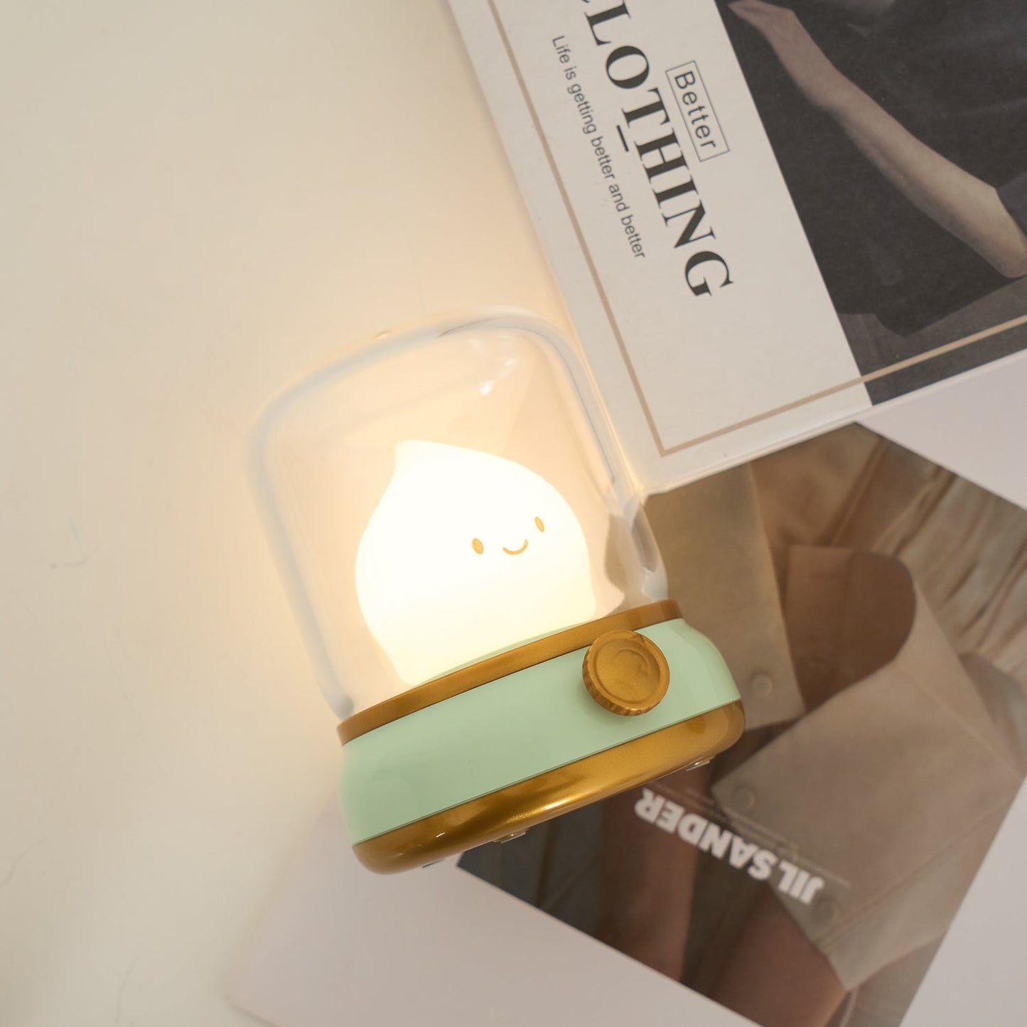 Flame-Effect LED Bedside Table Lamp With Soft Ambient Glow