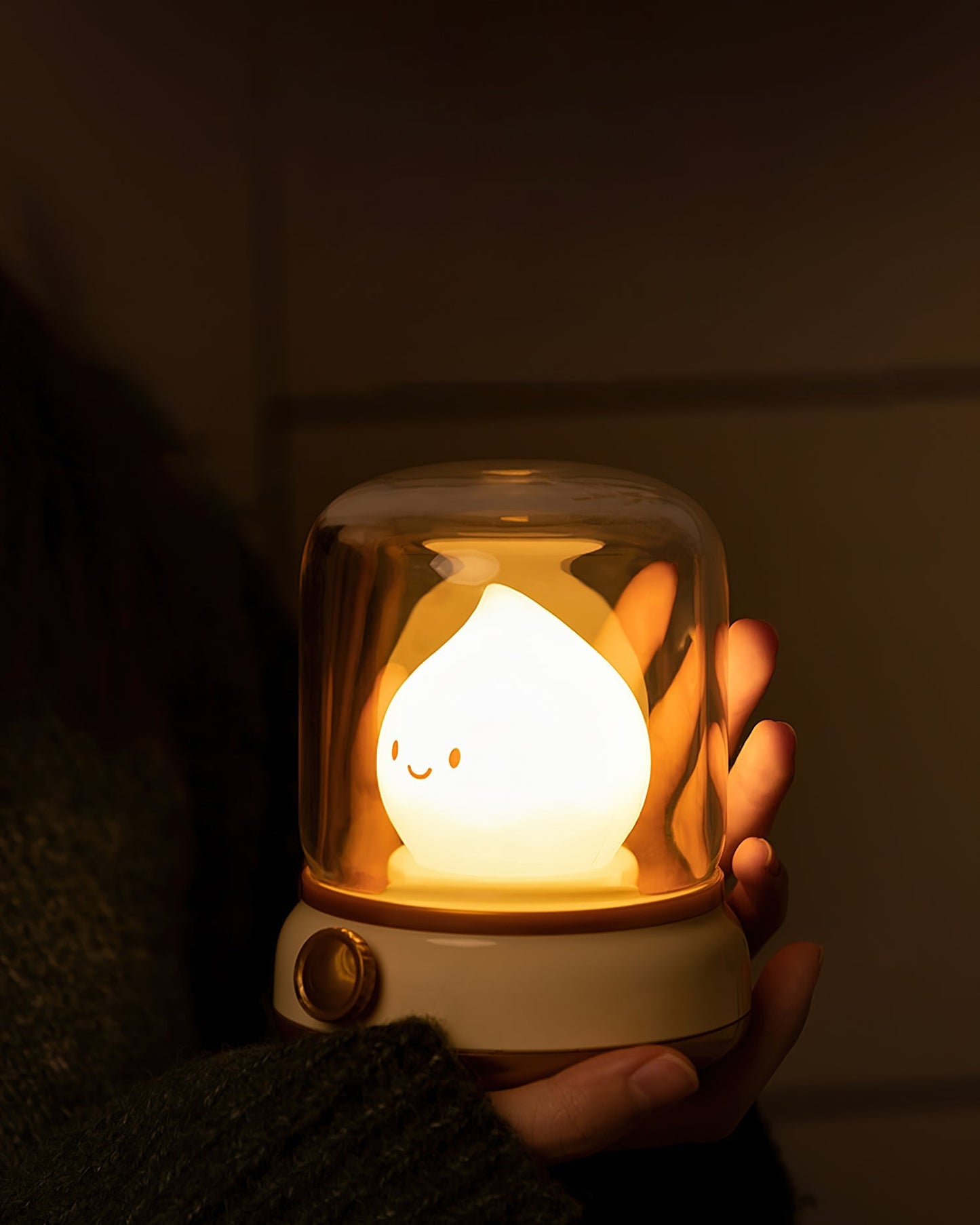 Flame-Effect LED Bedside Table Lamp With Soft Ambient Glow