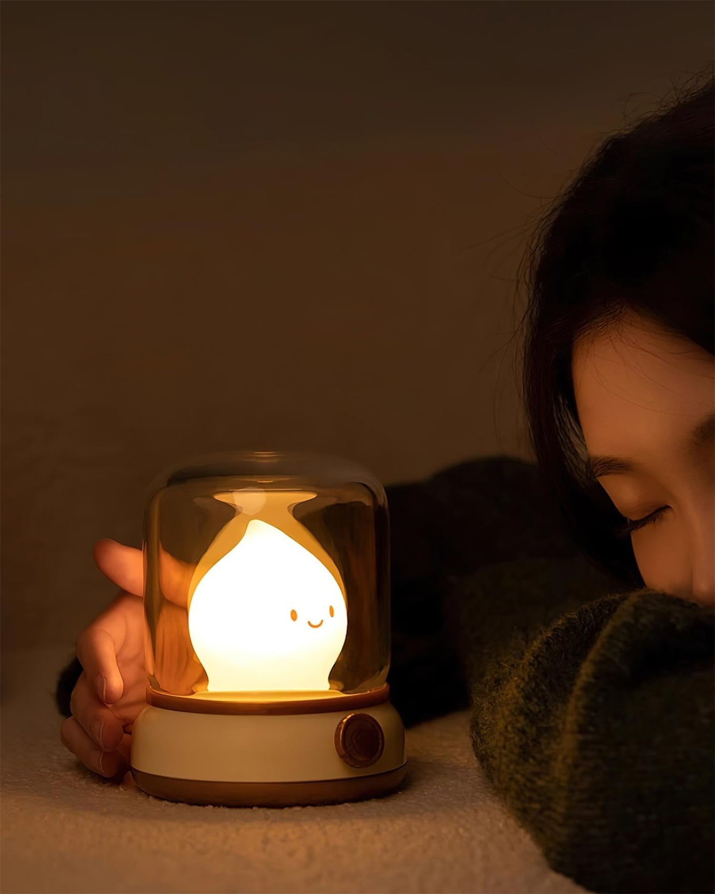 Flame-Effect LED Bedside Table Lamp With Soft Ambient Glow