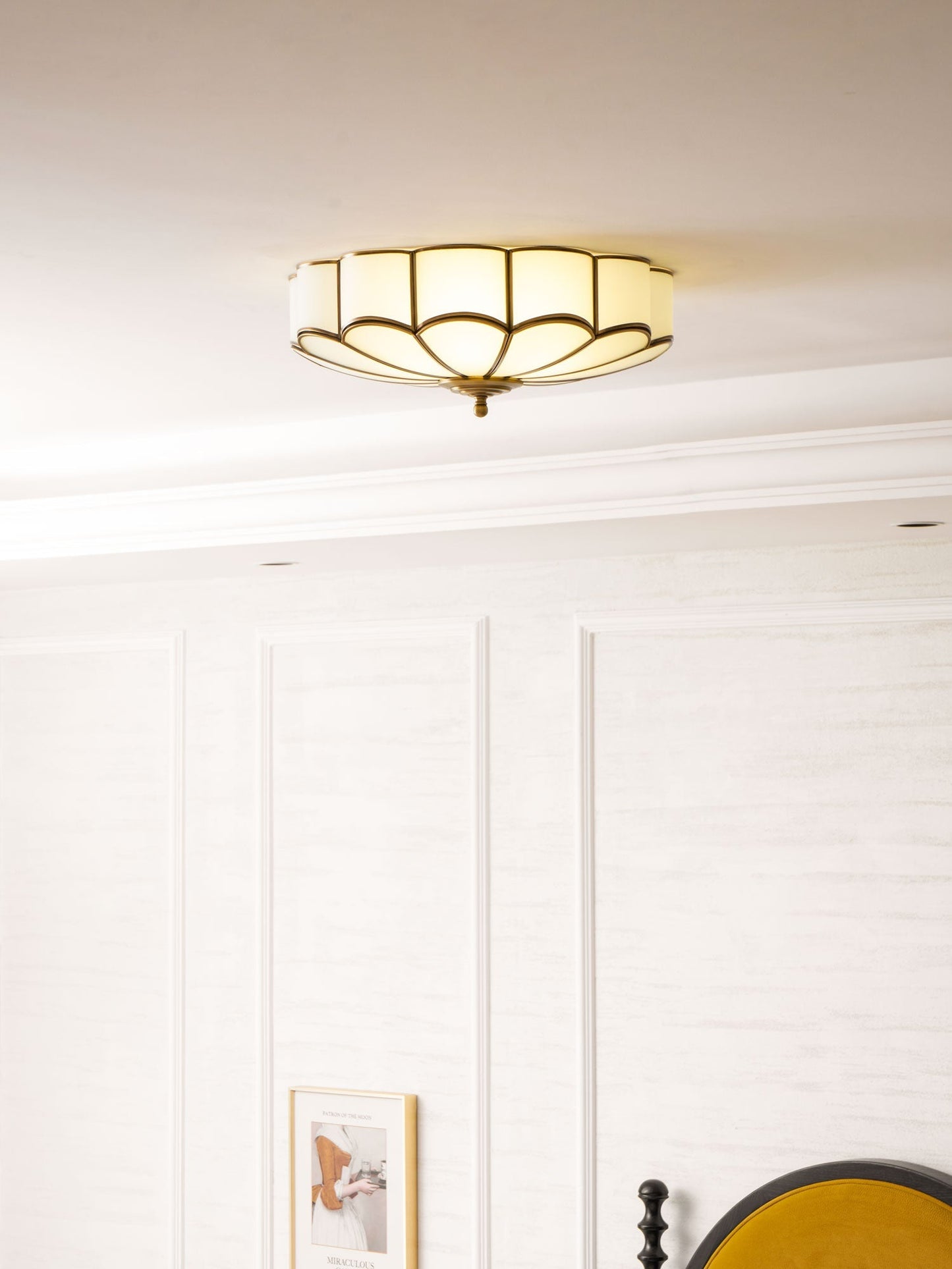 Flower-Shape Glass Flush Mount Ceiling Light With Petal Shade