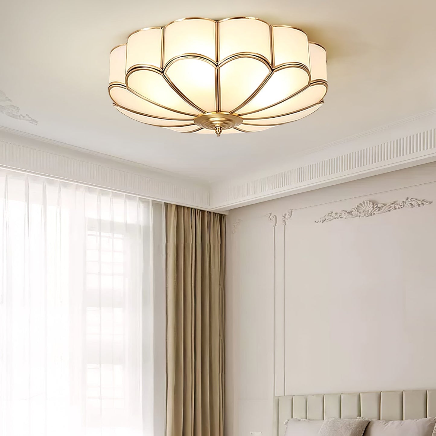 Flower-Shape Glass Flush Mount Ceiling Light With Petal Shade