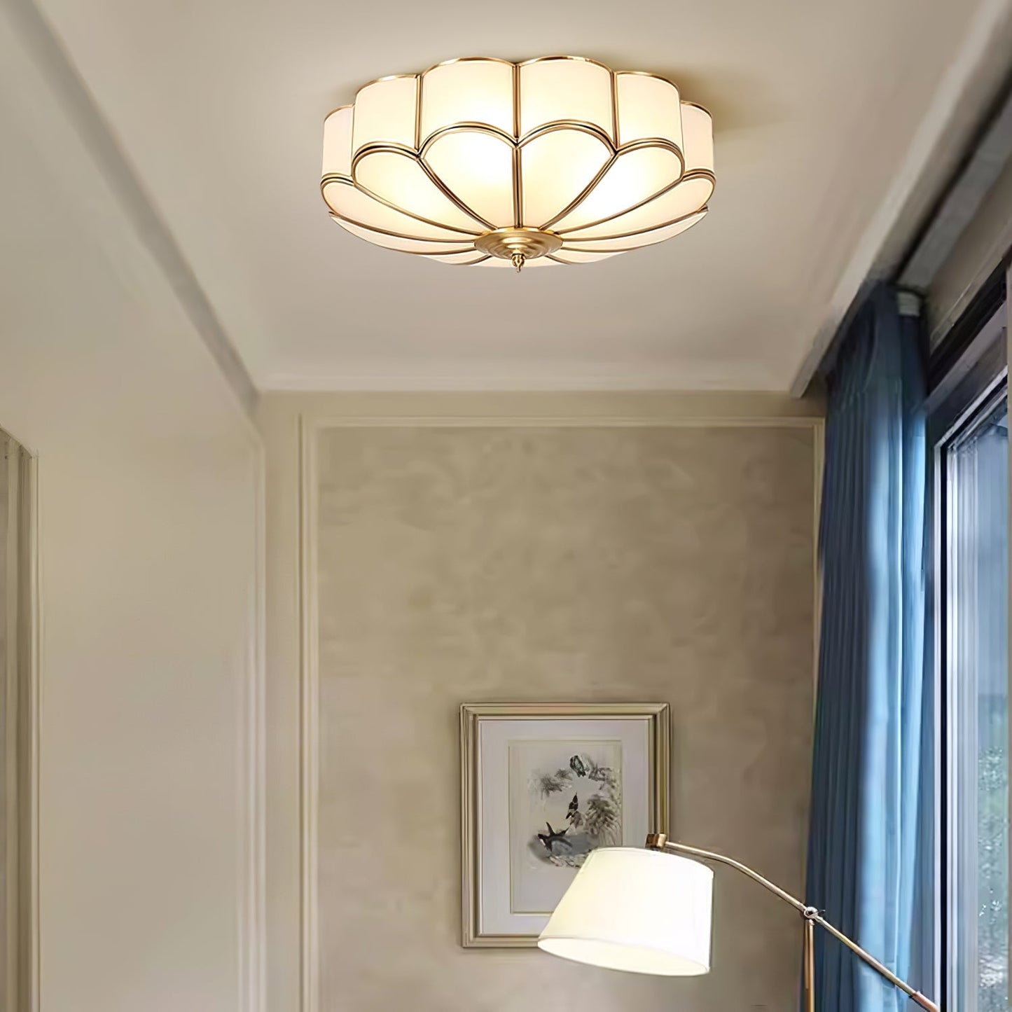 Flower-Shape Glass Flush Mount Ceiling Light With Petal Shade