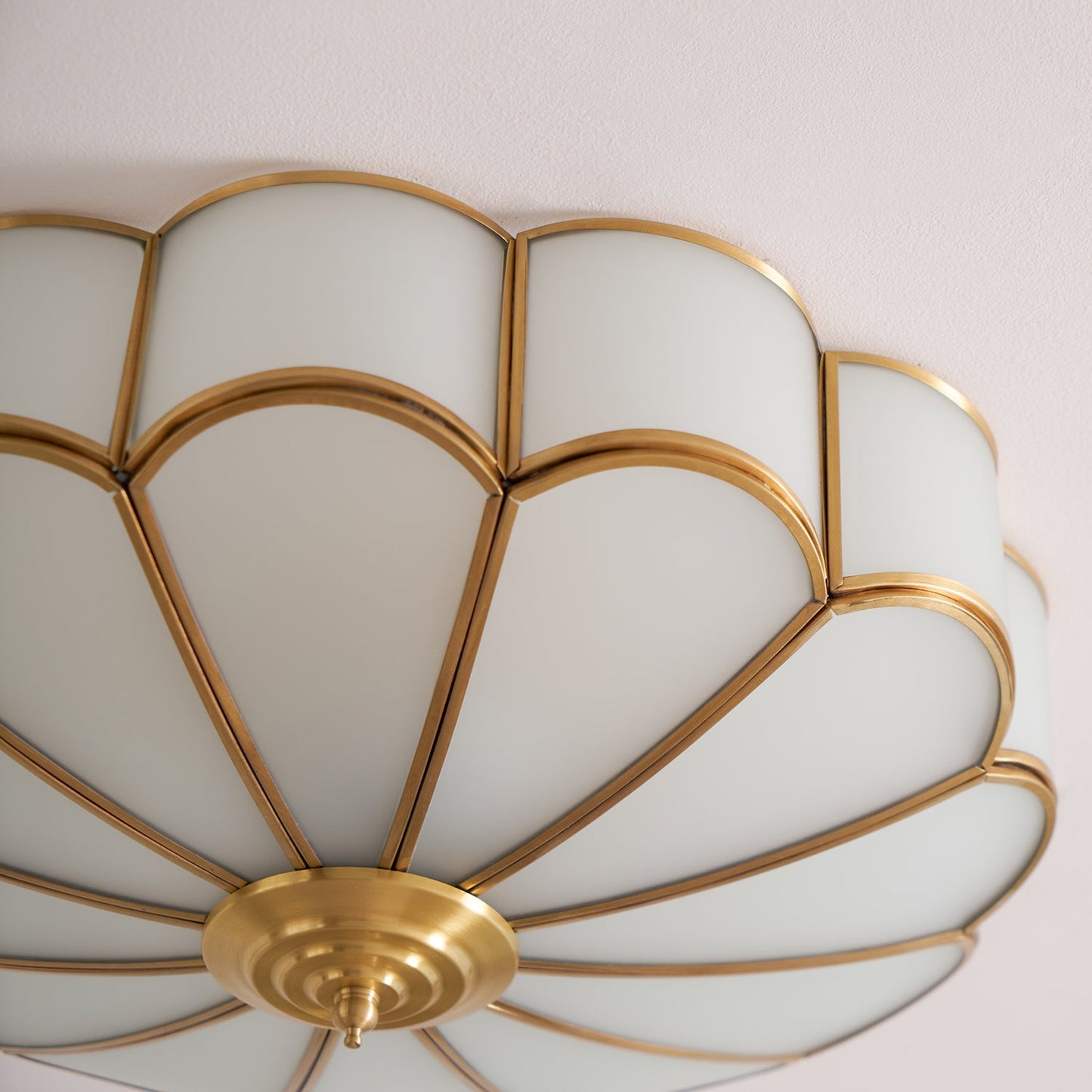 Flower-Shape Glass Flush Mount Ceiling Light With Petal Shade