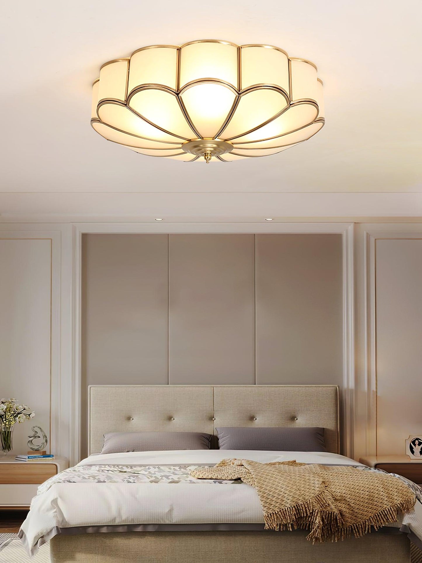 Flower-Shape Glass Flush Mount Ceiling Light With Petal Shade