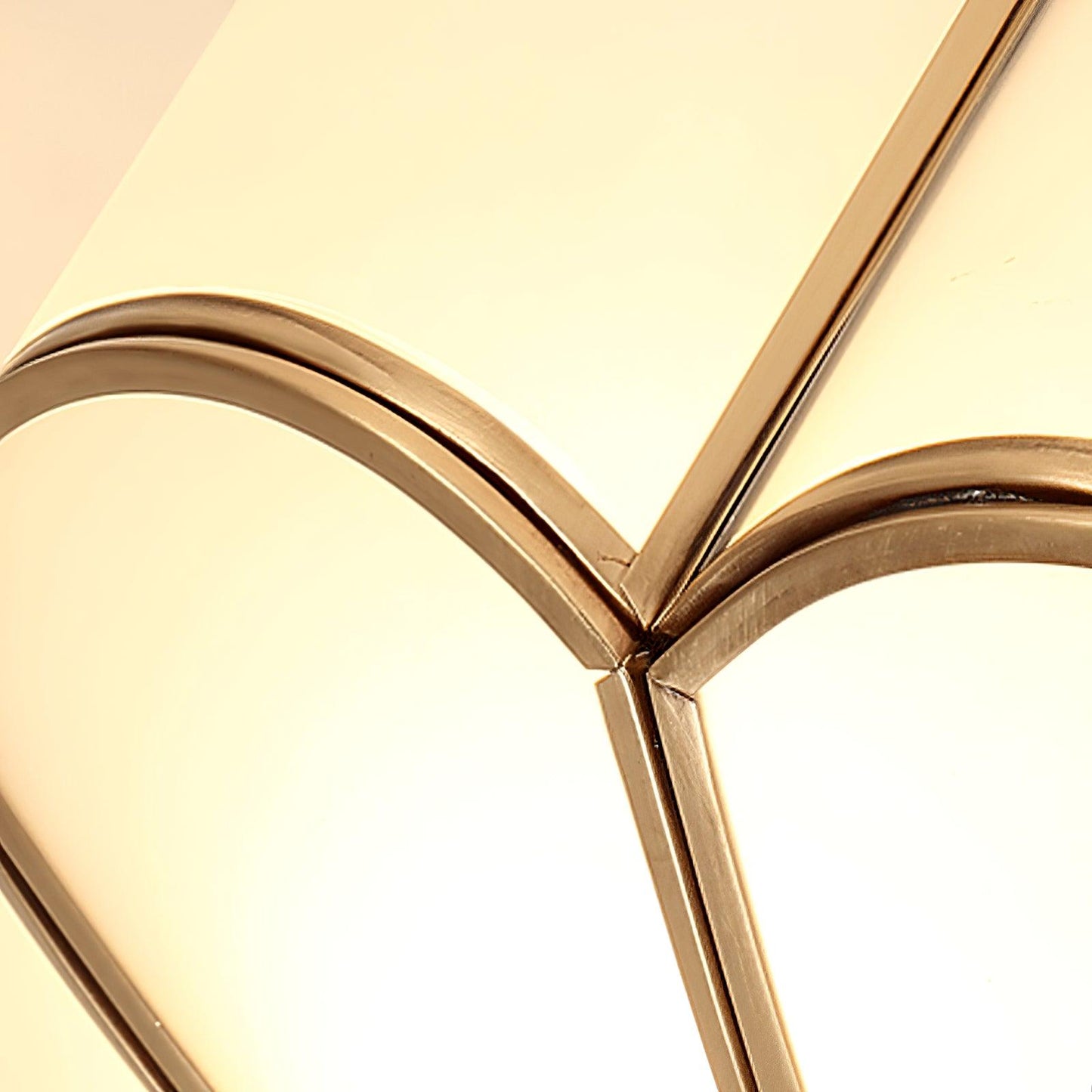 Flower-Shape Glass Flush Mount Ceiling Light With Petal Shade