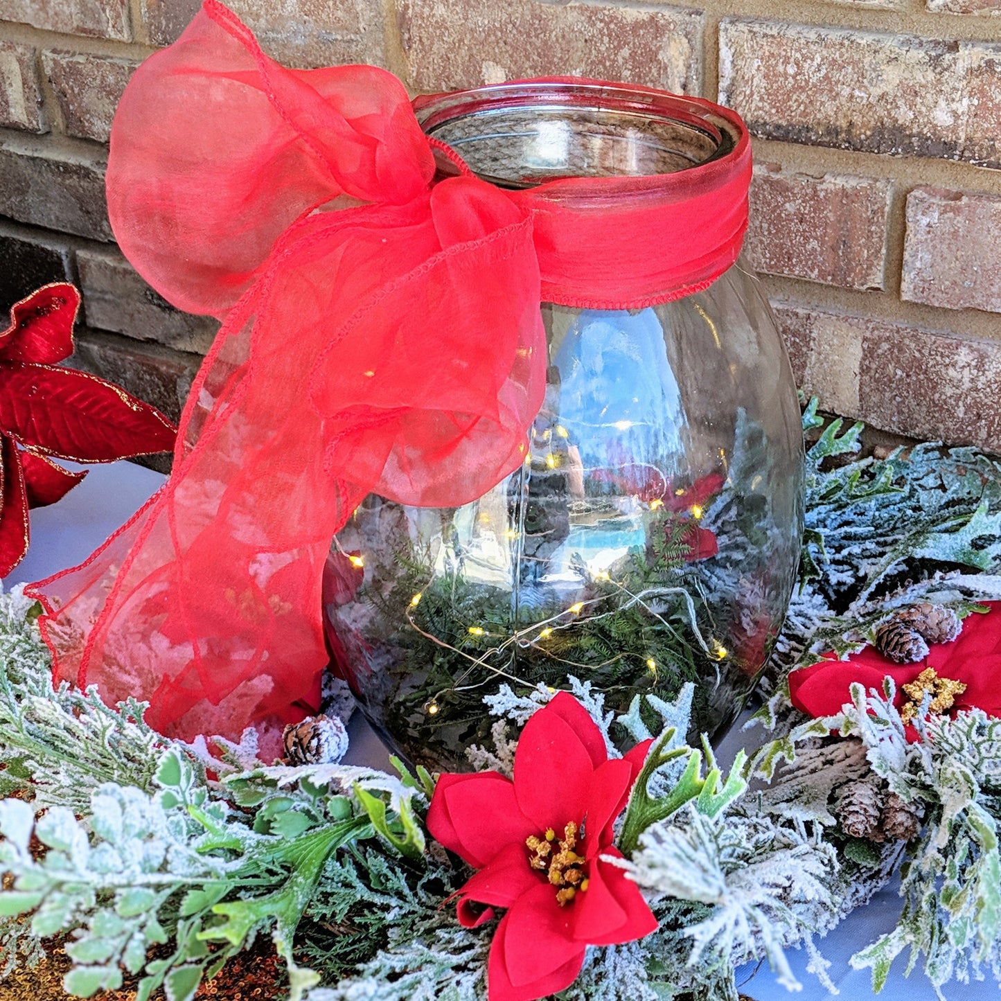 Bubble Lantern Aisle Marker