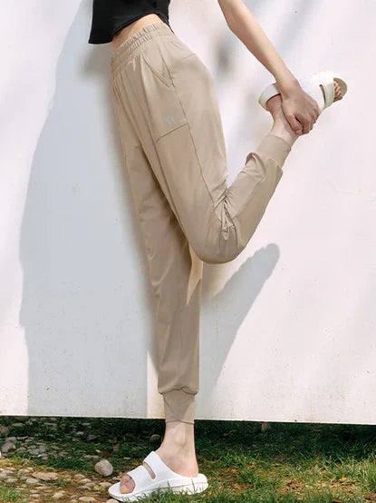 [Only New Member]Medium Feather In-Band Jogger Pants