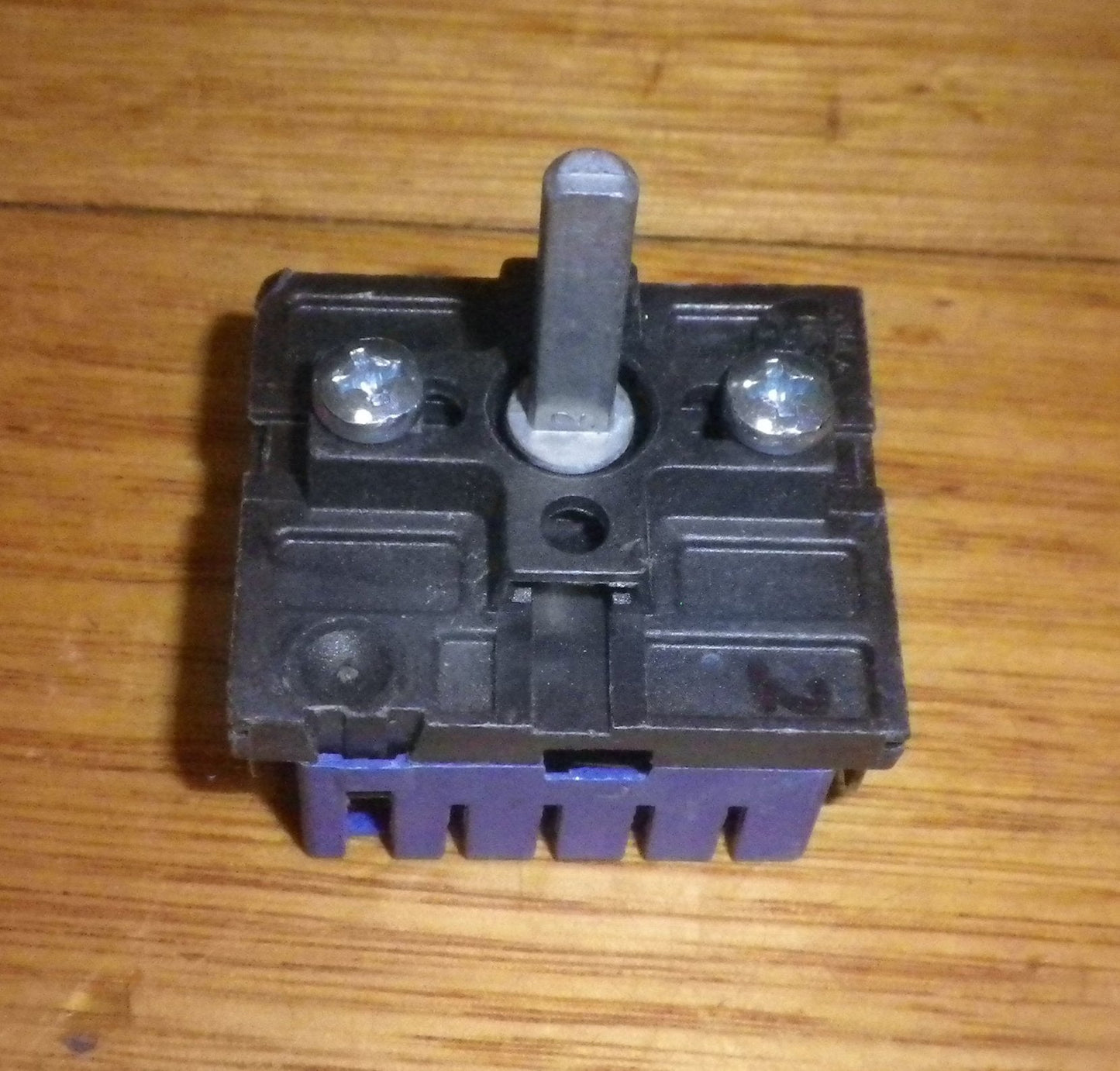 Invensys Simmerstat Control with Switched Pilot - Part No. MPA-V02-C