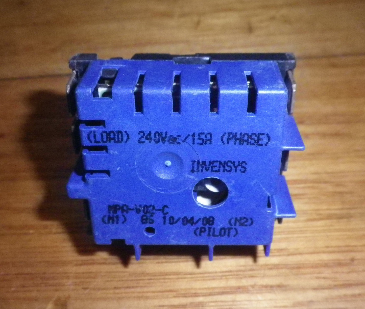 Invensys Simmerstat Control with Switched Pilot - Part No. MPA-V02-C
