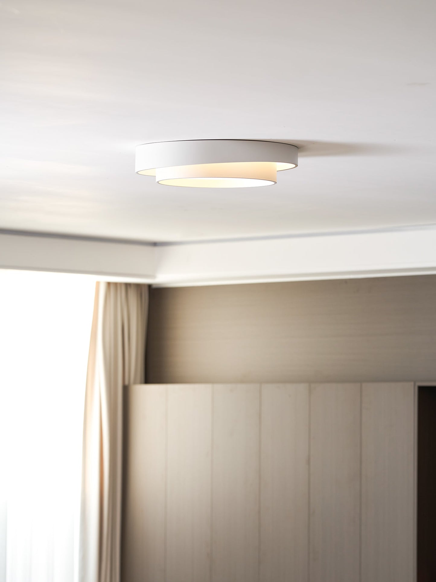 Modern Flush Mount Ceiling Light With Floating Ring Diffuser