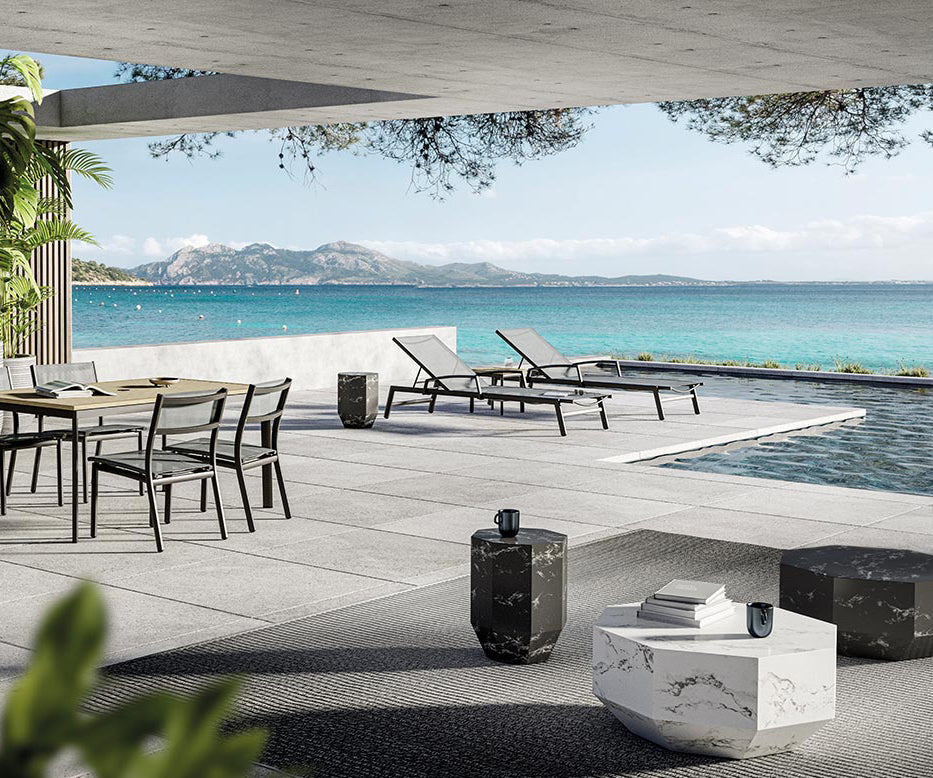 Metz Stacking Chaise Lounge