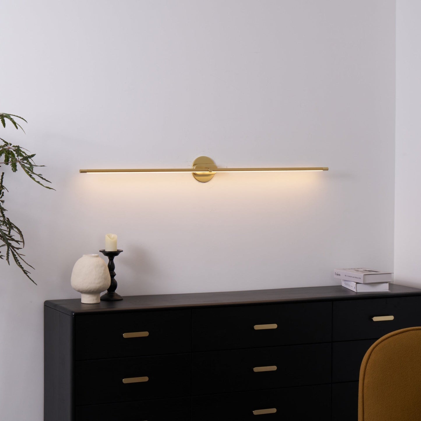 Minimalist Linear Adjustable Wall Light For Picture And Mirror