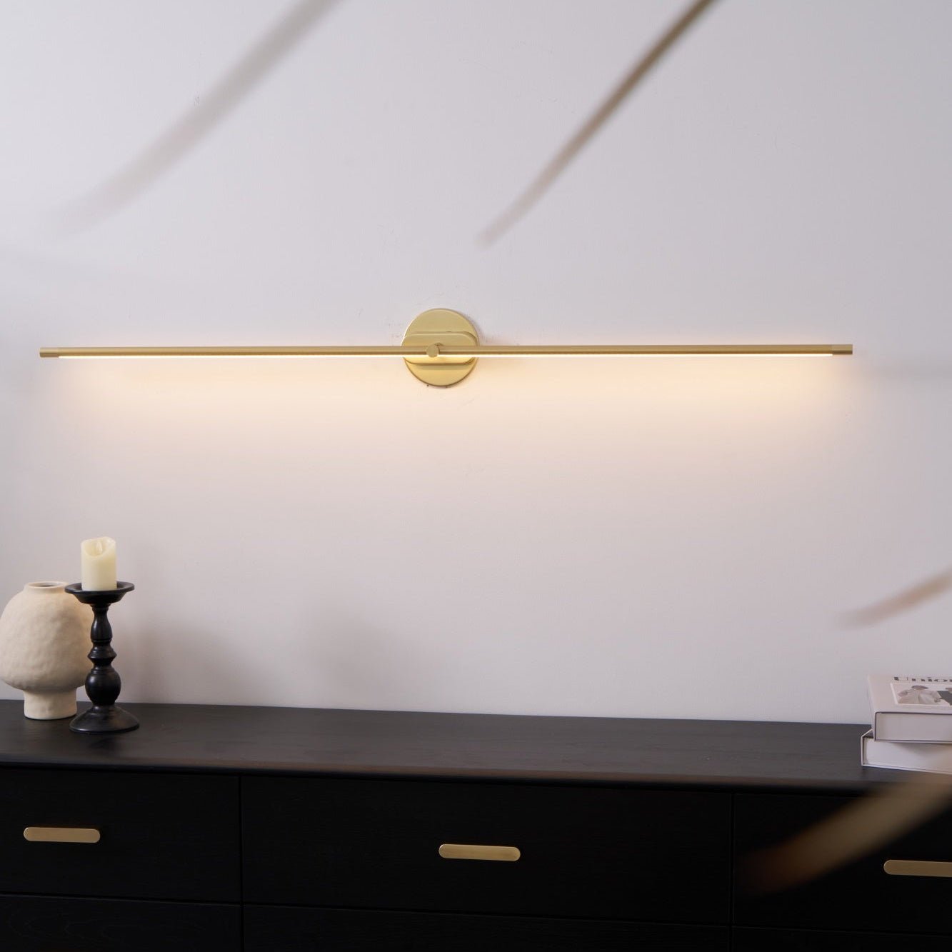 Minimalist Linear Adjustable Wall Light For Picture And Mirror