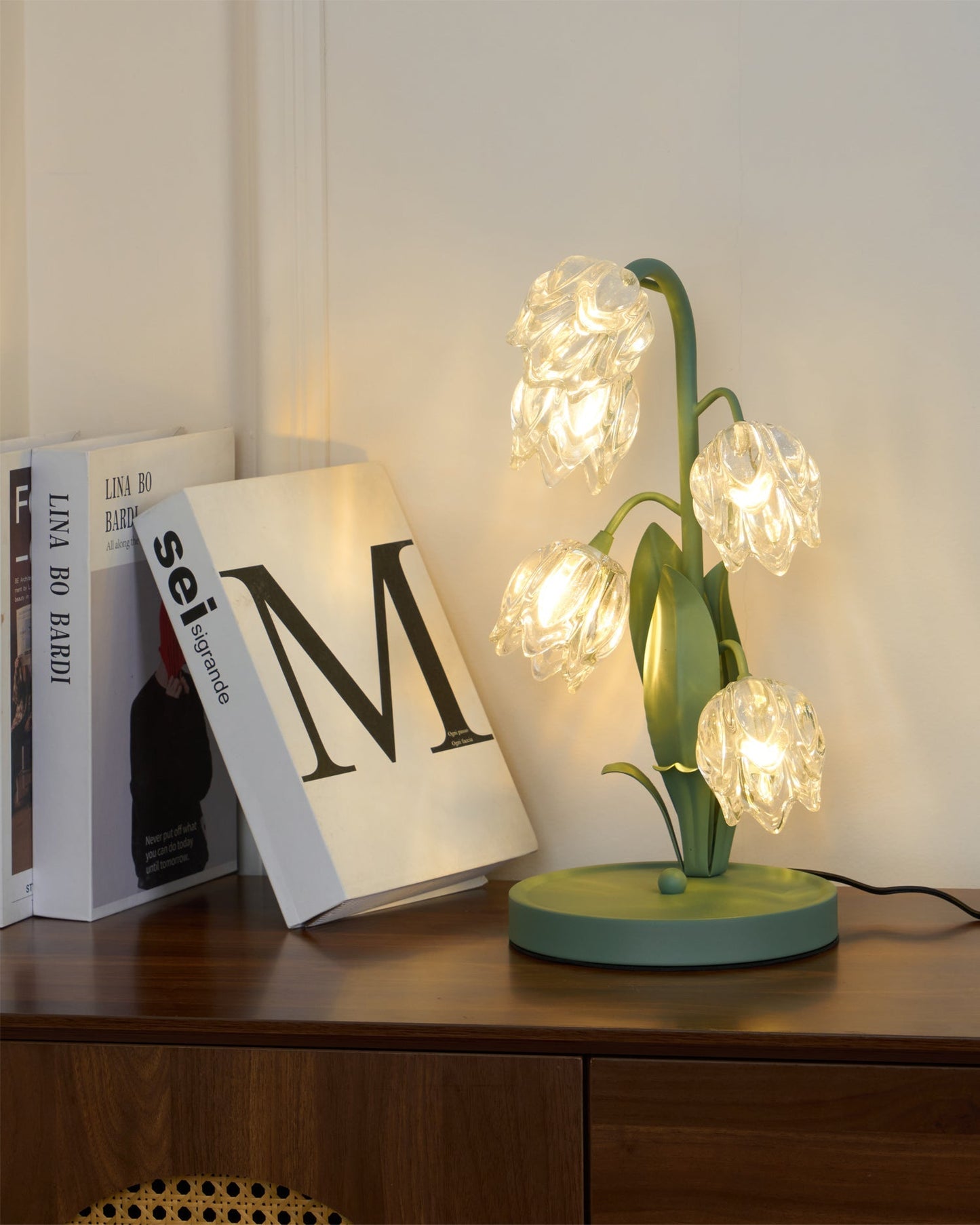 Lily-Inspired Crystal Blossom Table Lamp With Multi-Light Stem