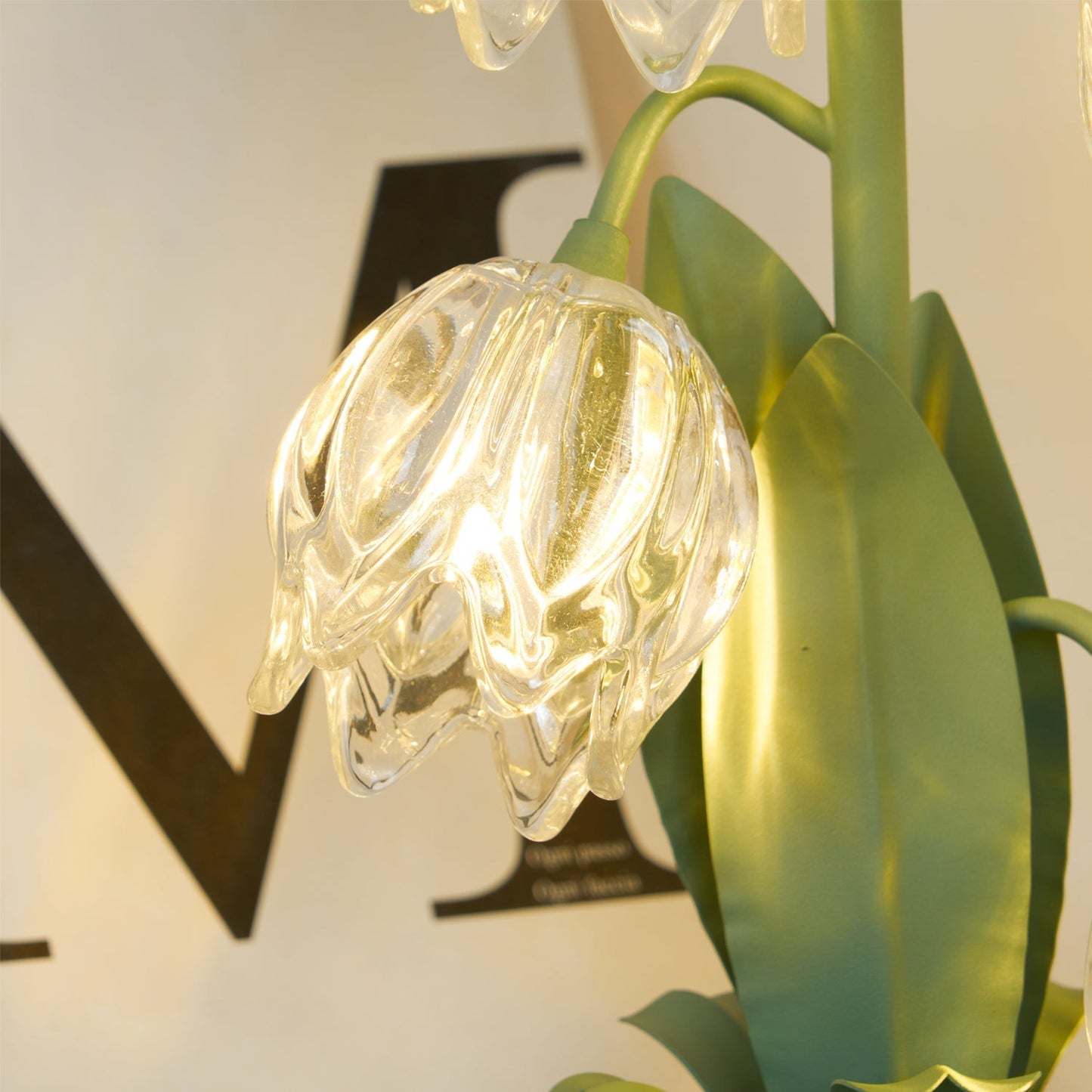 Lily-Inspired Crystal Blossom Table Lamp With Multi-Light Stem