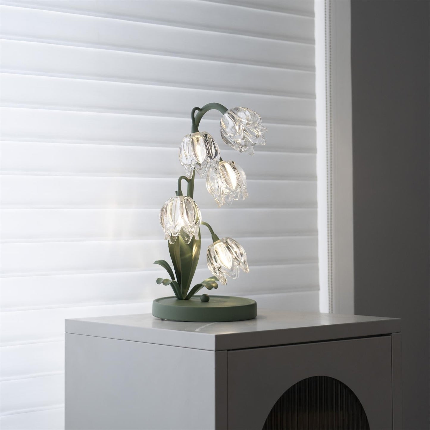 Lily-Inspired Crystal Blossom Table Lamp With Multi-Light Stem