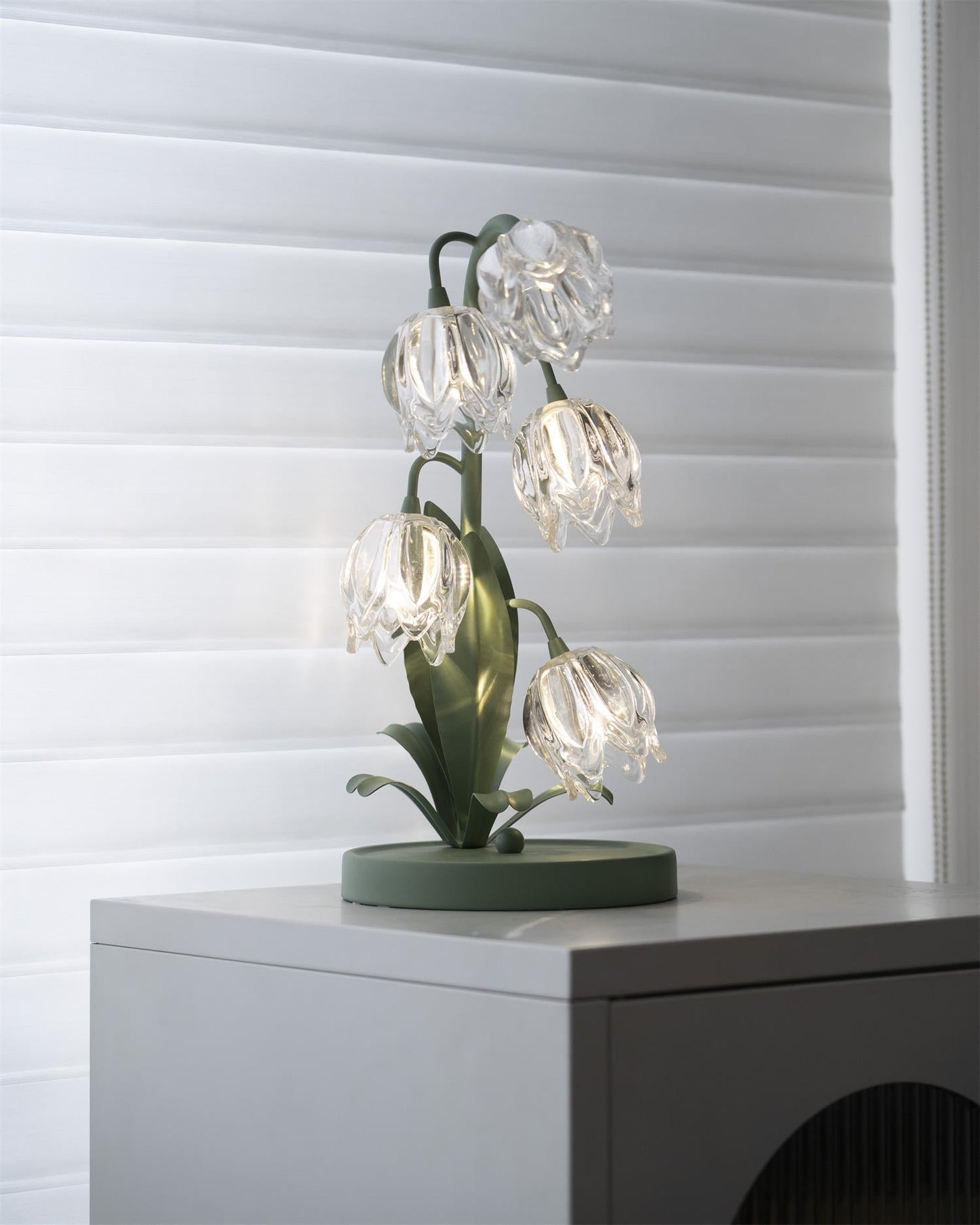 Lily-Inspired Crystal Blossom Table Lamp With Multi-Light Stem