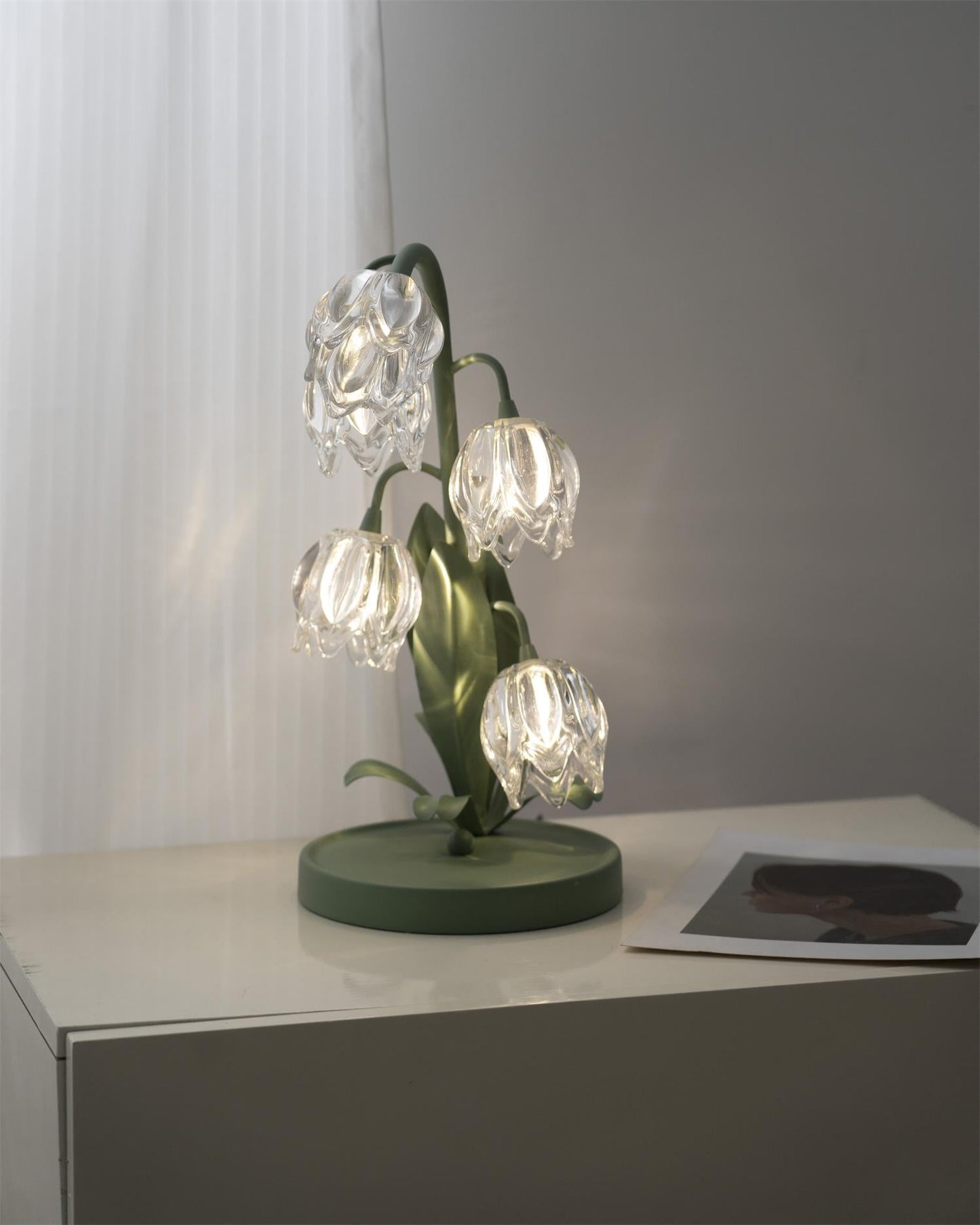 Lily-Inspired Crystal Blossom Table Lamp With Multi-Light Stem
