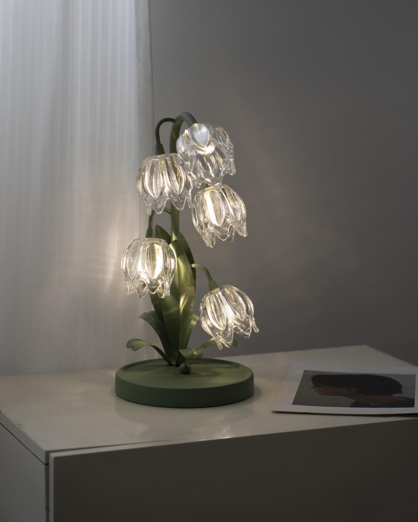 Lily-Inspired Crystal Blossom Table Lamp With Multi-Light Stem