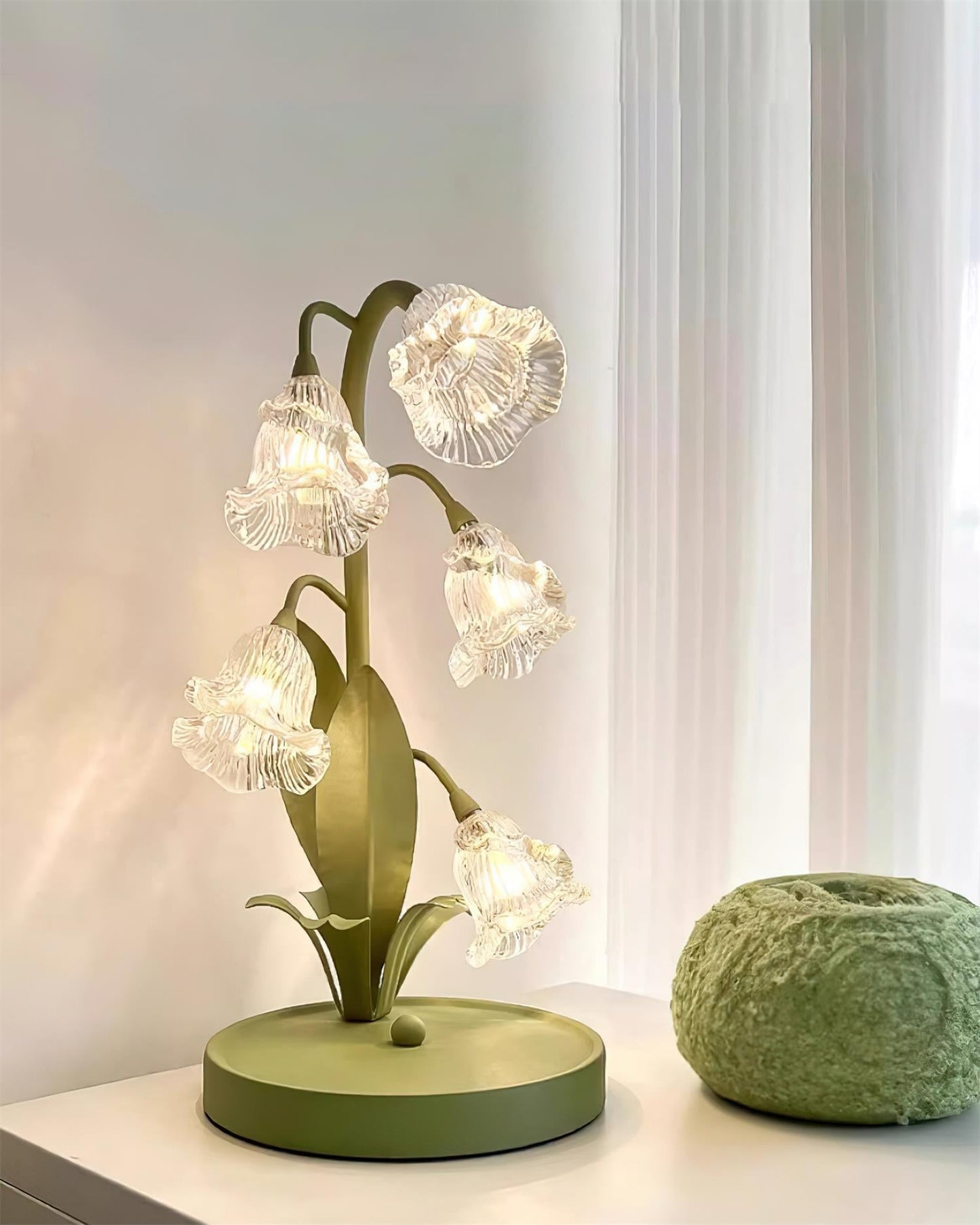 Lily-Inspired Crystal Blossom Table Lamp With Multi-Light Stem