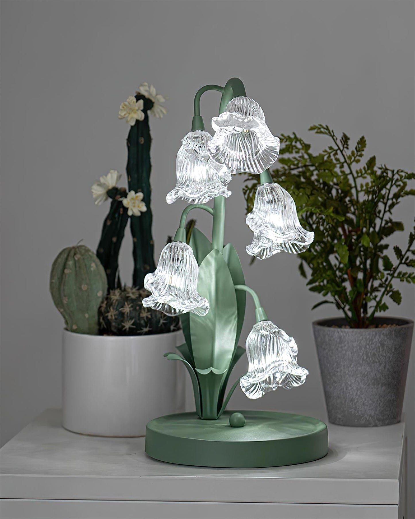 Lily-Inspired Crystal Blossom Table Lamp With Multi-Light Stem