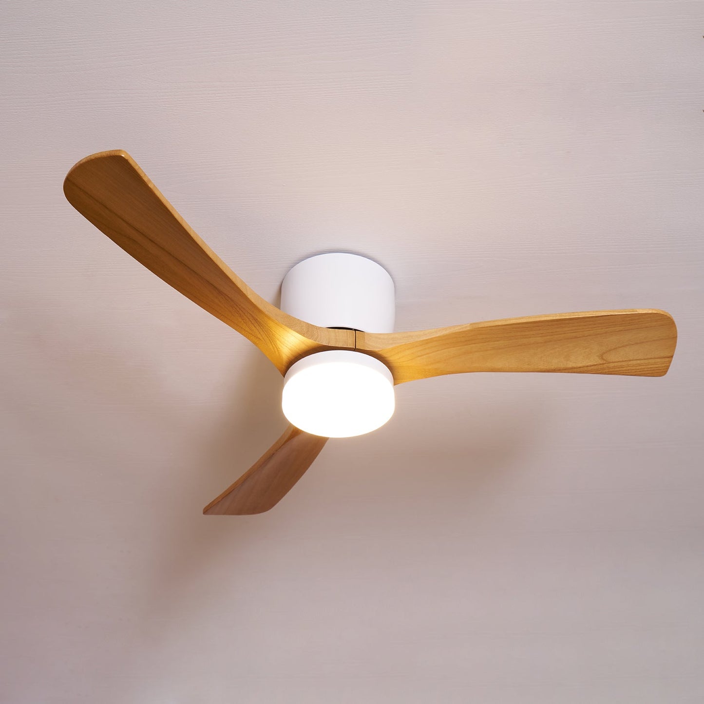 Wood Blade Ceiling Fan Ceiling Light With Remote Control
