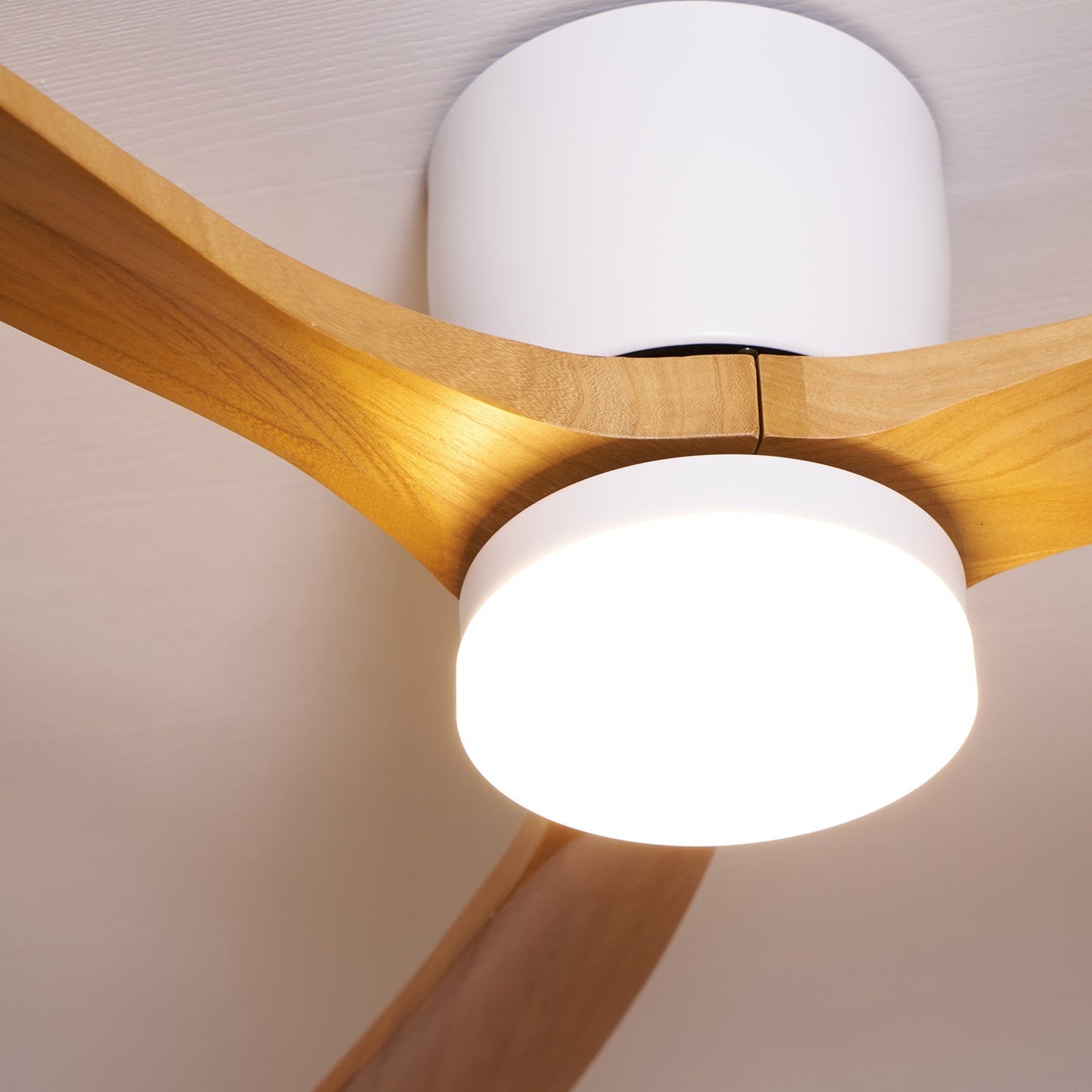 Wood Blade Ceiling Fan Ceiling Light With Remote Control