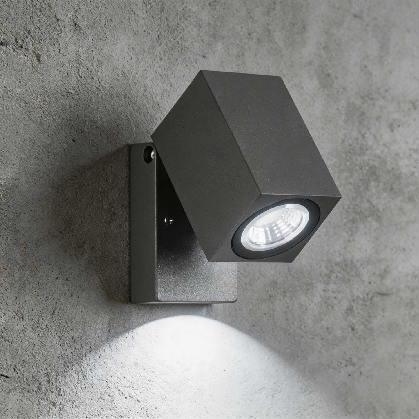 Outdoor Wall Lamp Waterproof Foldable Design