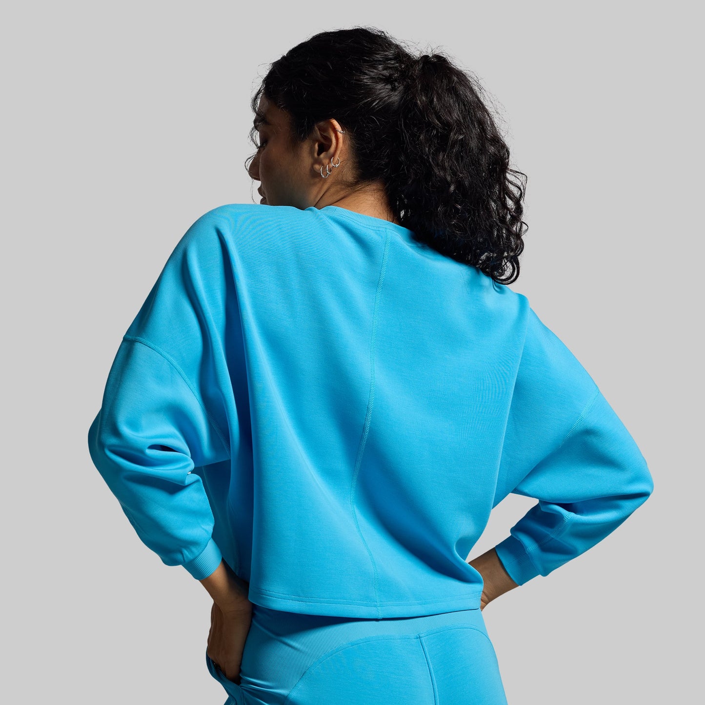 Lounge Lux Cropped Pullover (Aquarius)