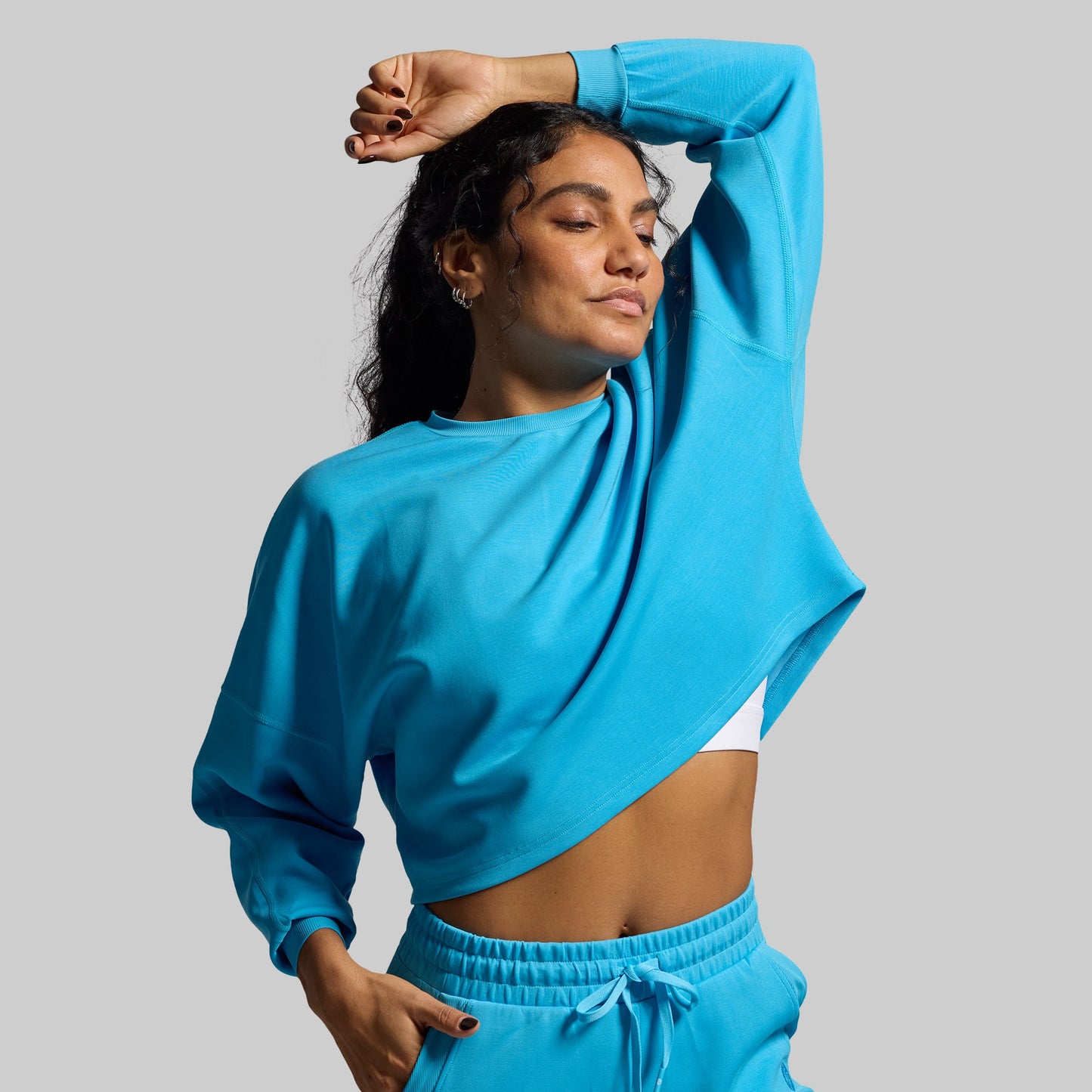 Lounge Lux Cropped Pullover (Aquarius)
