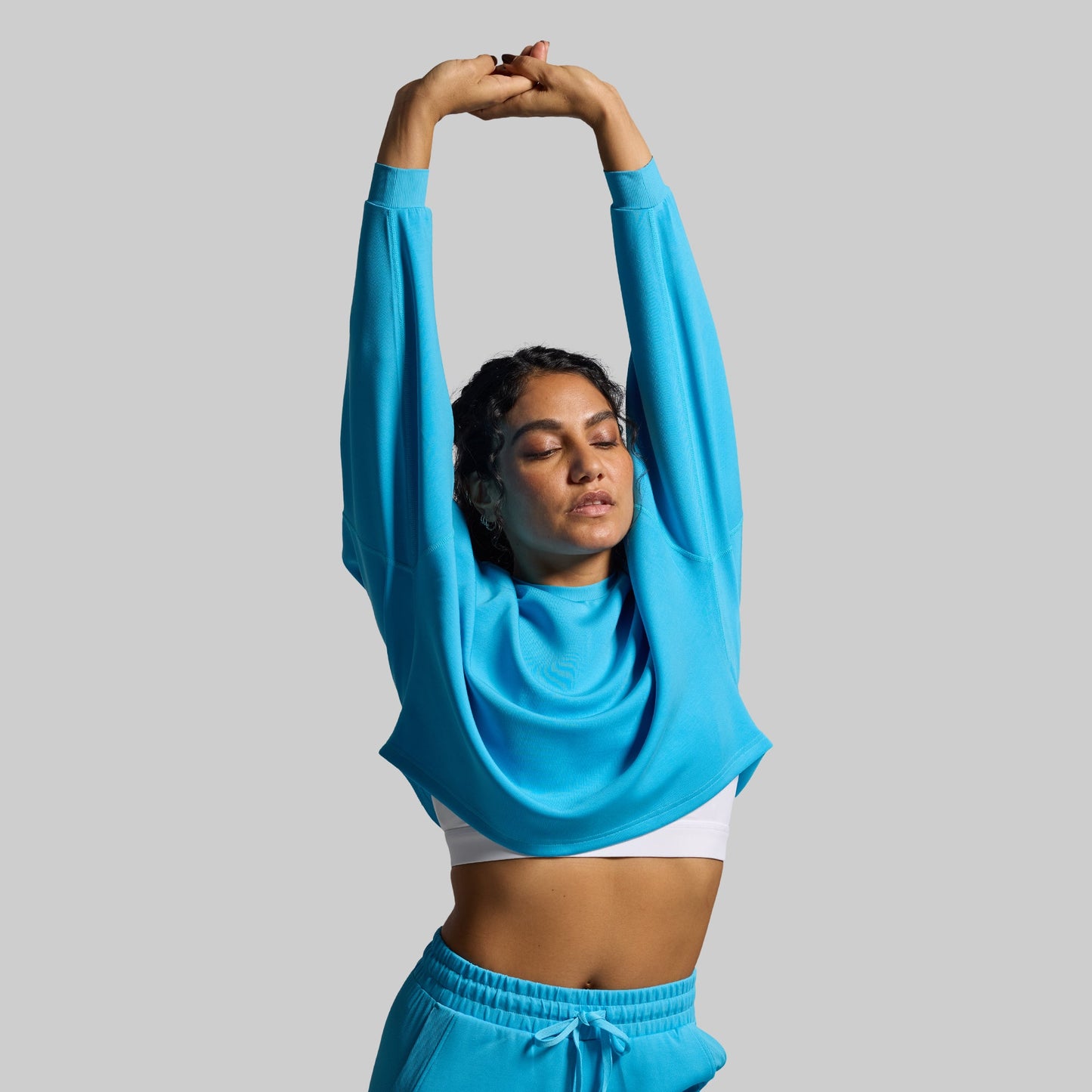 Lounge Lux Cropped Pullover (Aquarius)