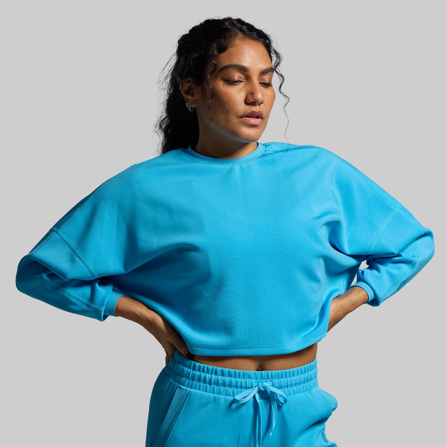 Lounge Lux Cropped Pullover Set (Aquarius)