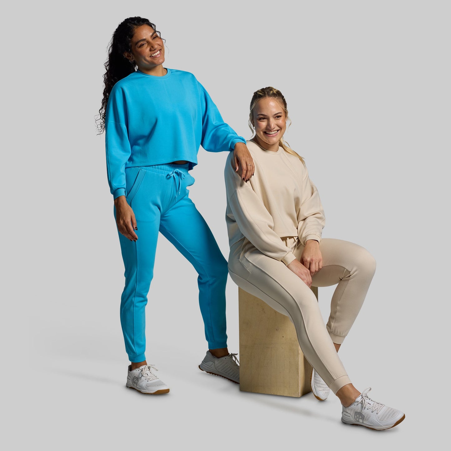 Lounge Lux Cropped Pullover (Aquarius)