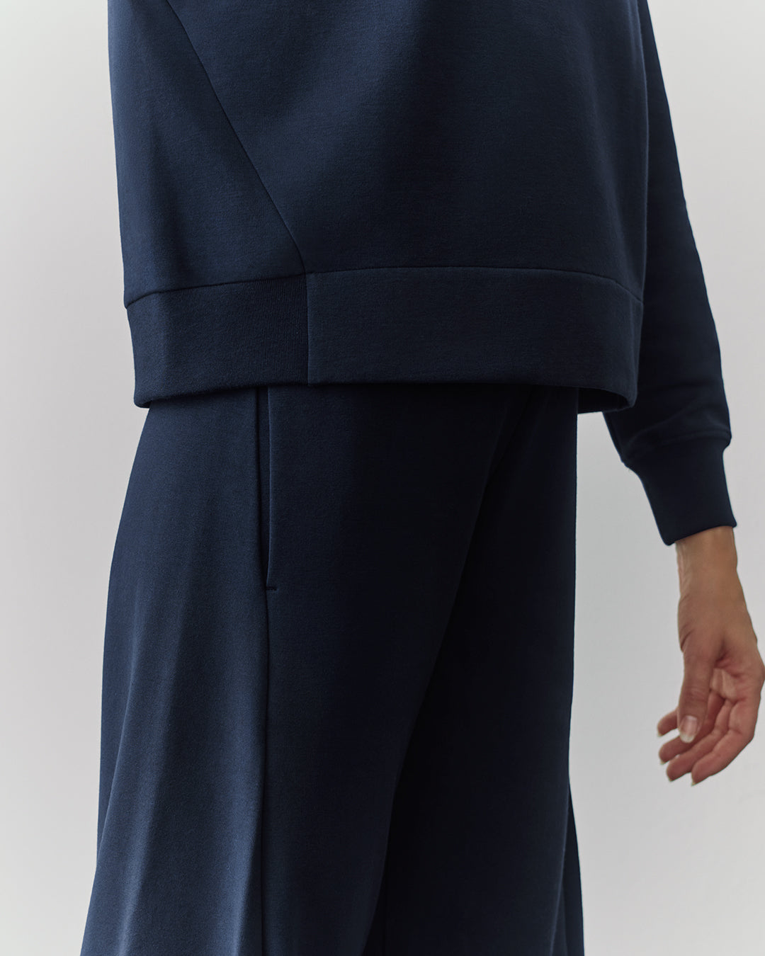 Fleece Cropped Sweatshirt