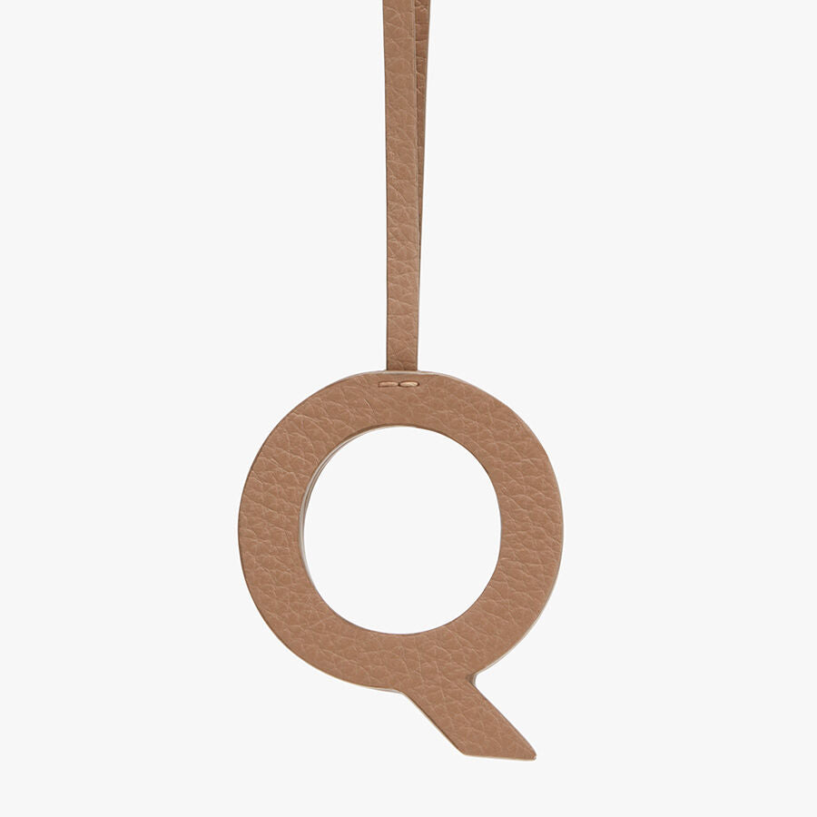Letter Keychain Q