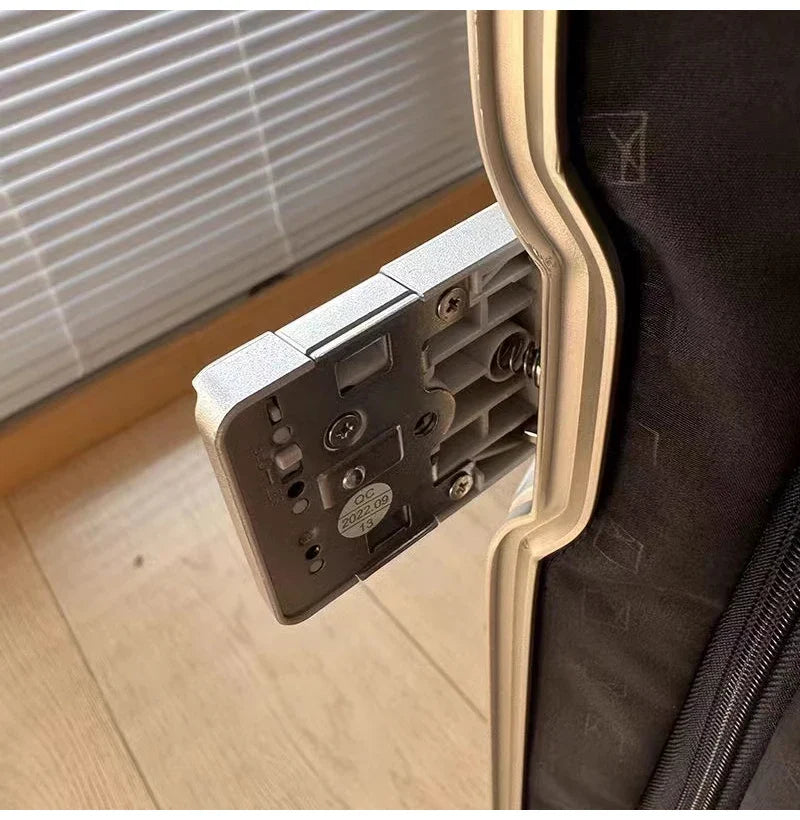 Rolling Luggage Suitcase- HMT15RL