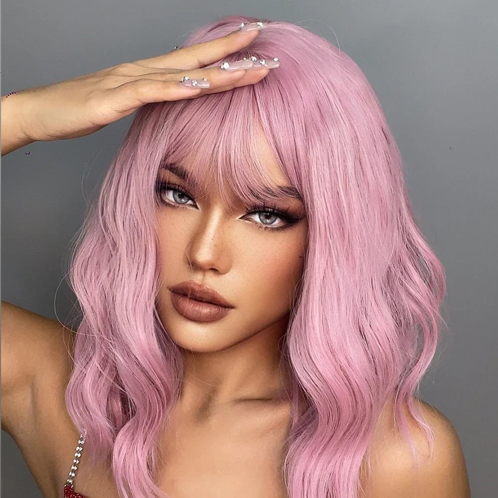 Light Pink Short Wavy Synthetic Hair Wigs with Bangs Cosplay Natural Shoulder Length Bob Wig For Women Afro Heat Resistant Fiber