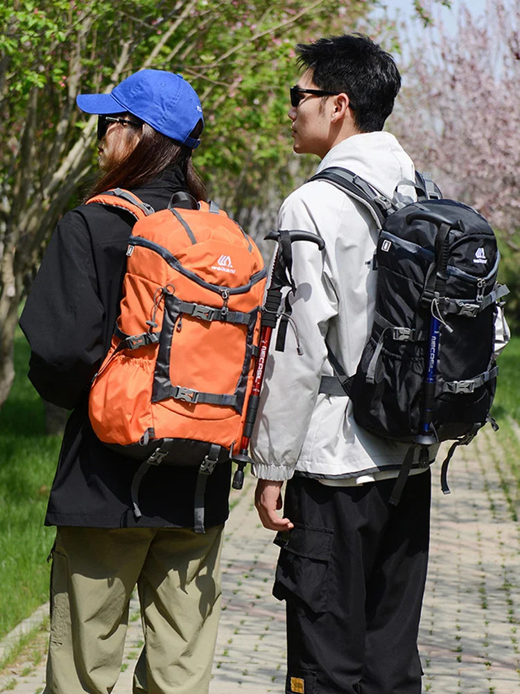 Mountaineering Backpack for Hiking