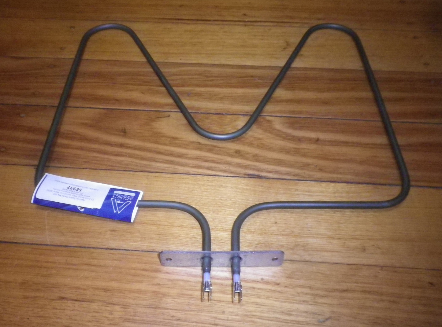 Whirlpool, Ignis, Bauknecht, Philips 1100Watt Bottom Oven Element. Part # SE937