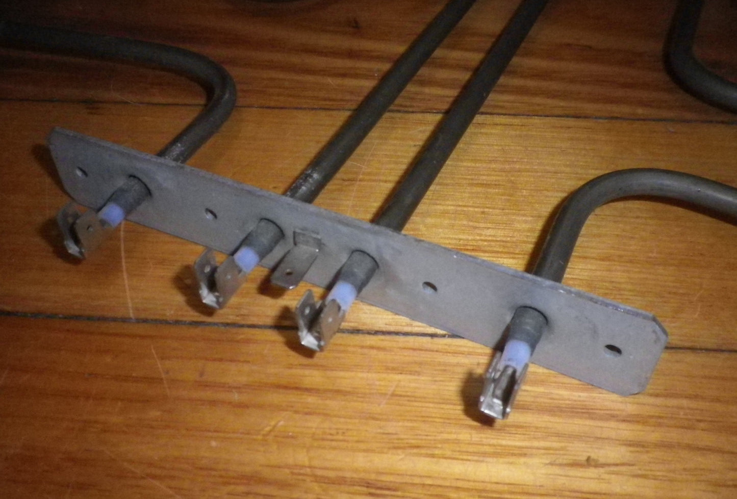 Smeg 1800Watt / 800Watt Compatible Top Oven / Grill Element - Part # SE947
