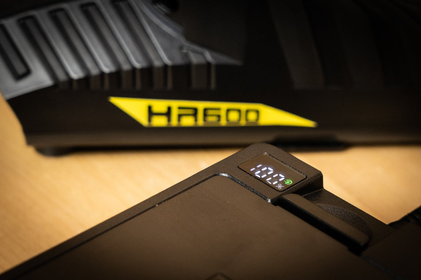 HR600 XL Battery Charger