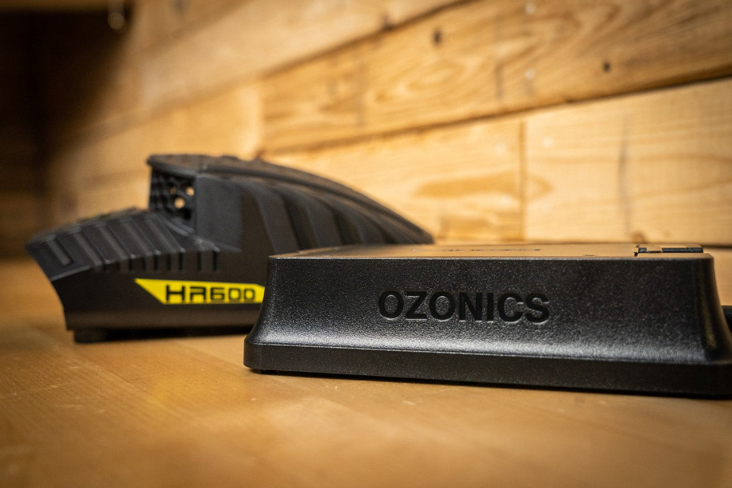 HR600 XL Battery & Charger Combo