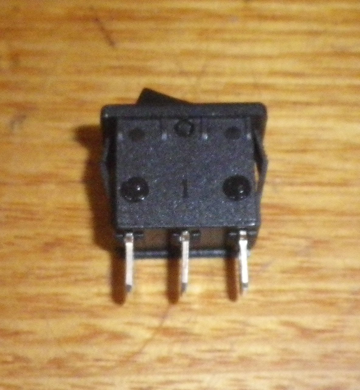 General Purpose Small SPDT Rocker Switch - Part # SW215