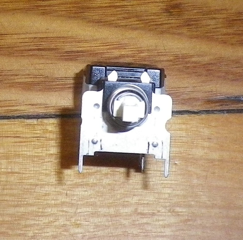 Konig Television Pushbutton On/Off Switch with Remote Contacts - Part # SWP532