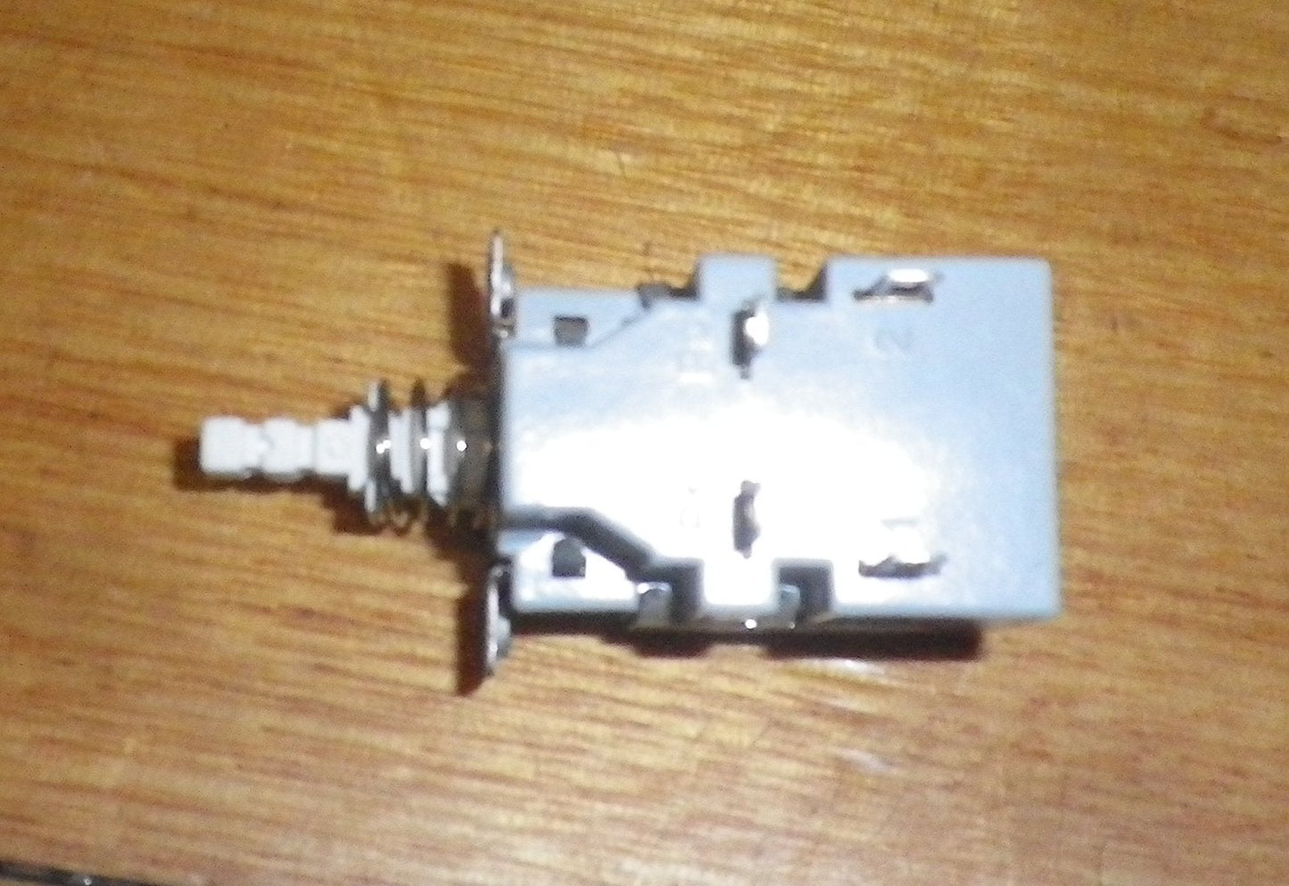 Sony/JVC Television Pushbutton On/Off Switch - Part # SWP655